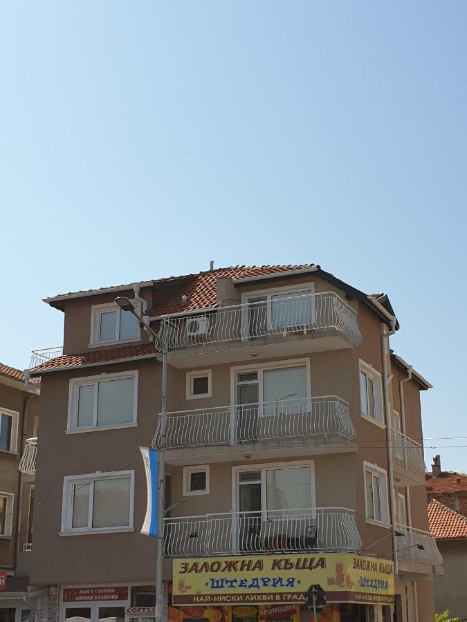 Guest House Taligarov Pomorie Exteriör bild