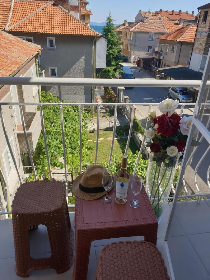 Guest House Taligarov Pomorie Exteriör bild