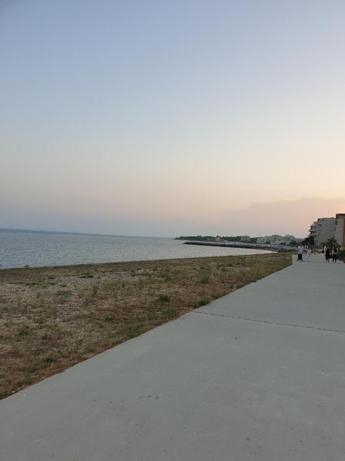 Guest House Taligarov Pomorie Exteriör bild