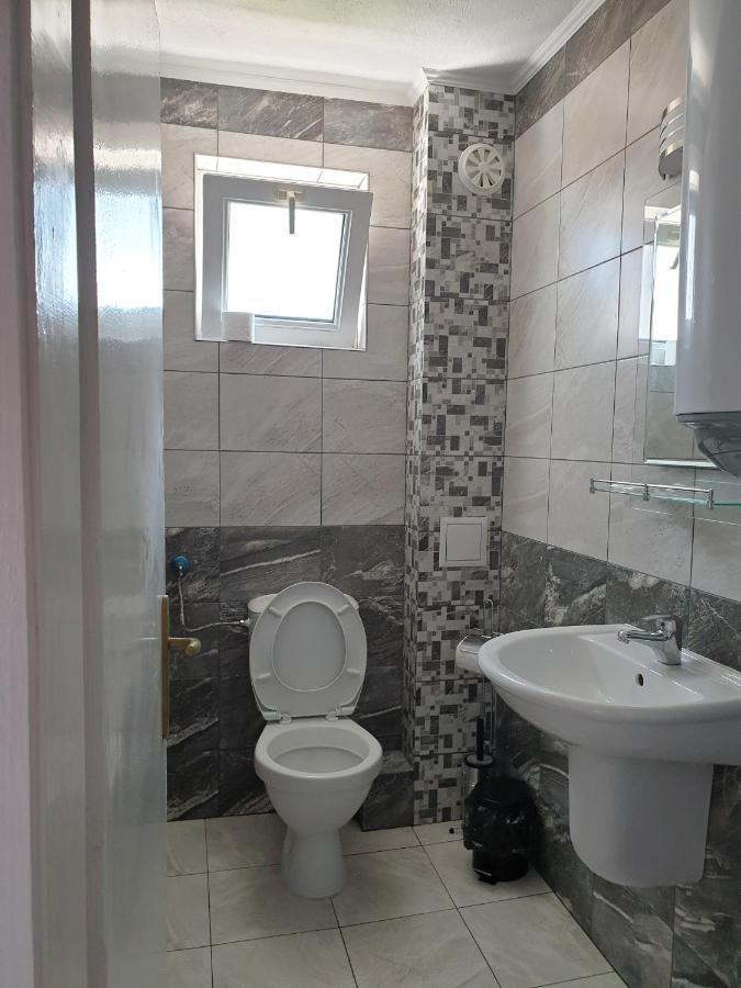 Guest House Taligarov Pomorie Exteriör bild