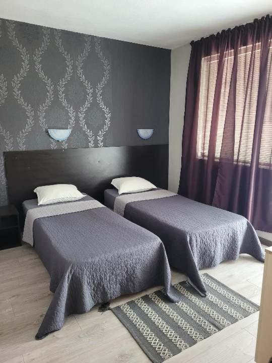 Guest House Taligarov Pomorie Exteriör bild